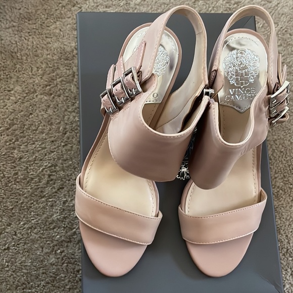 NIB Vince Camuto Size 8 Wedge Sandals / Color - Sandbar - Picture 2 of 7